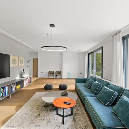 Adria Blue 바카락