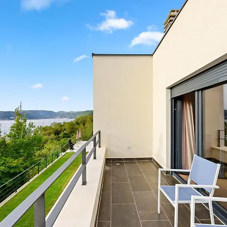 Adria Blue * Bakarac