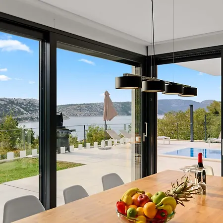 Adria Blue Holiday home Bakarac