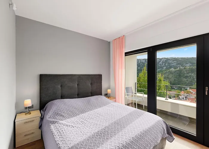 Adria Blue バカラス